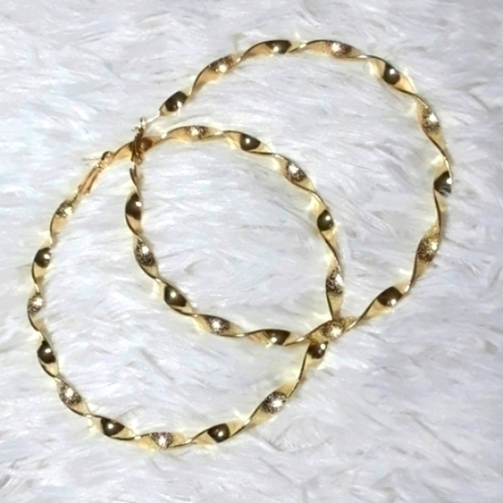 ☄Gold Tone Twisted Ribbon Large Hoop Earrings